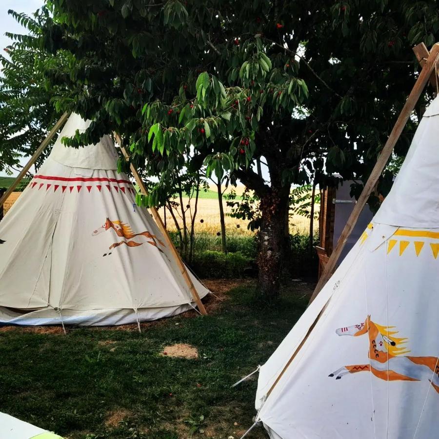 Les Flots De Ma Vie Chambres D Hotes Et Tipi Florence Et Virginie Gossin Barzan Экстерьер фото