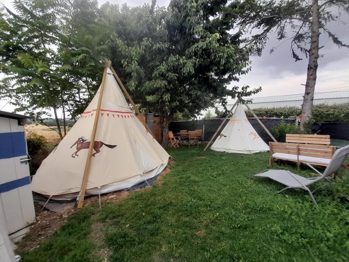 Les Flots De Ma Vie Chambres D Hotes Et Tipi Florence Et Virginie Gossin Barzan Экстерьер фото