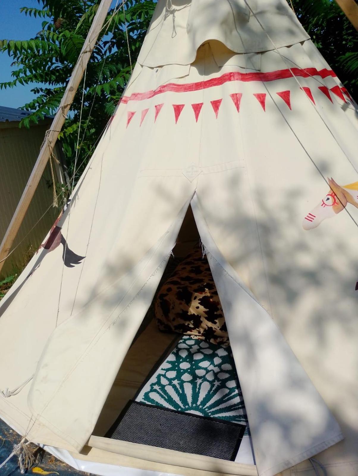 Les Flots De Ma Vie Chambres D Hotes Et Tipi Florence Et Virginie Gossin Barzan Экстерьер фото